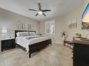 Condo, Multiple Beds, Pool Access, Pool View (Southern #1114 Mesa) | 3 bedrooms, individually decorated, individually furnished, bed sheets