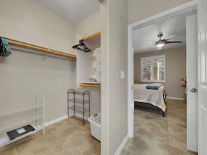 Condo, Multiple Beds, Pool Access, Pool View (Southern #1114 Mesa) | 3 bedrooms, individually decorated, individually furnished, bed sheets