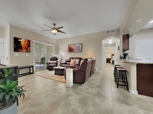 Ground Floor 2 BDR With Garage! Heated Comm Pool!