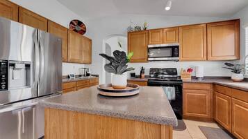 Ferienhaus, Mehrere Betten, Terrasse, Gartenblick (Stonebridge San Tan Valley) | Eigene Küche | Wasserkocher mit Kaffee-/Teezubehör