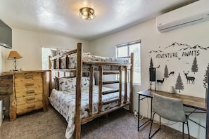Cabane, plusieurs lits, patio, vue montagne (Prince Pine) | 3 chambres, décoration personnalisée, ameublement personnalisé