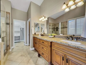 House, Multiple Beds, Pool Access, Pool View (Juniper Scottsdale) | Bathroom | Towels, toilet paper - Juniper Scottsdale (Scottsdale)