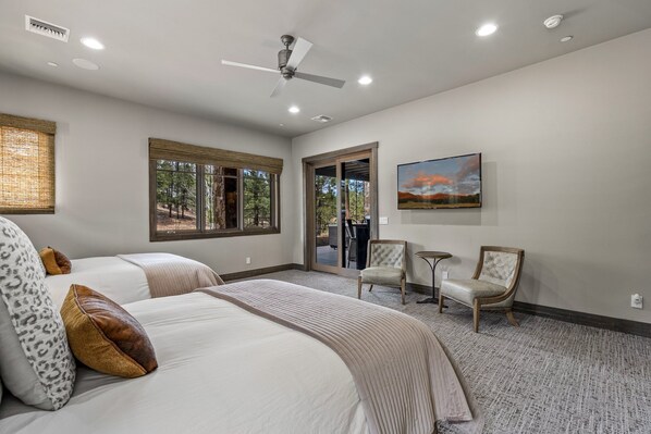 하우스, 침대(여러 개), 온수 욕조 (Las Colinas Flagstaff Pine Canyon) | 6 개의 침실, 각각 다른 스타일의 인테리어, 각각 다르게 가구 비치, 침대 시트