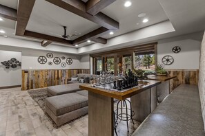 House, Multiple Beds, Hot Tub (Las Colinas Flagstaff Pine Canyon) | Interior