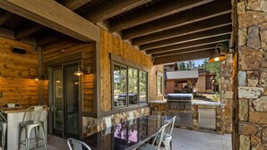 House, Multiple Beds, Hot Tub (Las Colinas Flagstaff Pine Canyon) - Las Colinas Flagstaff Pine Canyon (Flagstaff)