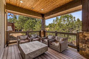 Hus - flera sängar - bubbelpool (Las Colinas Flagstaff Pine Canyon) | Utsikt från rummet