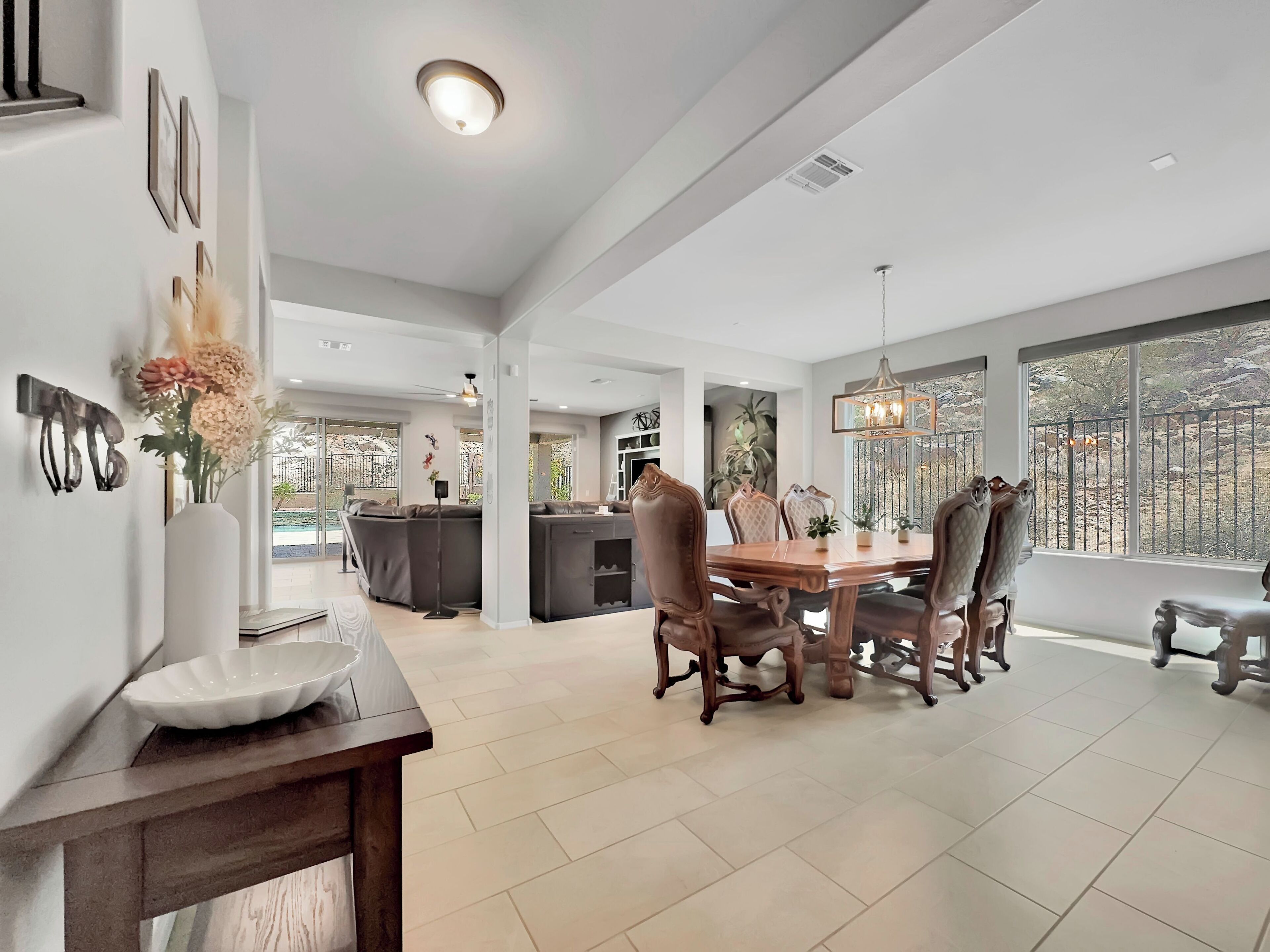 Casa, varias camas, acceso a la alberca, vista a la montaña (182nd Goodyear) | Interior