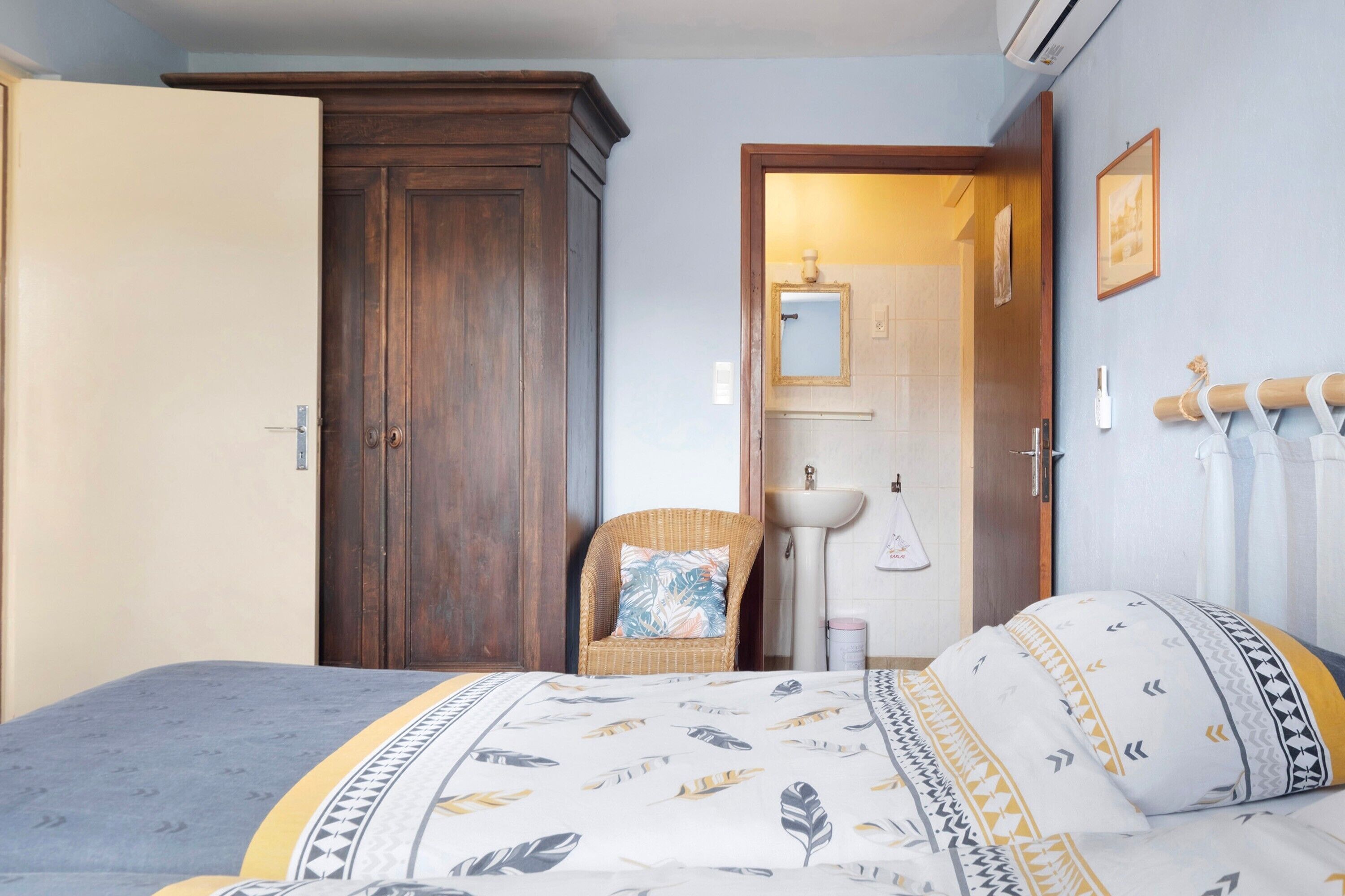 1 bedroom, WiFi, bed sheets