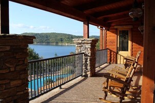 Suite, 3 Bedrooms | Terrace/patio