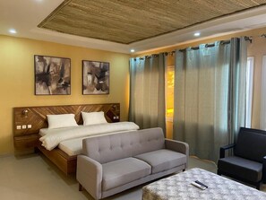 Suite – deluxe | Skrivebord, skrivebord for bærbar PC og wi-fi (inkludert)