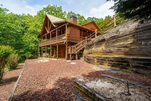 Exterior - Luxury Lakeview Cabin w/ Hot Tub & Game Room (Blue Ridge)