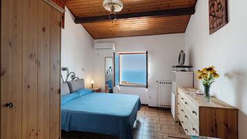 2 chambres, fer et planche Ă  repasser, Wi-Fi, draps fournis