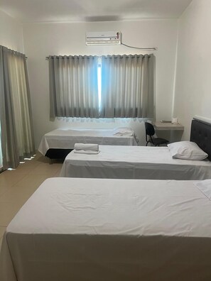 Laptop workspace, free WiFi - Hotel Royal - Rubiataba (Rubiataba)