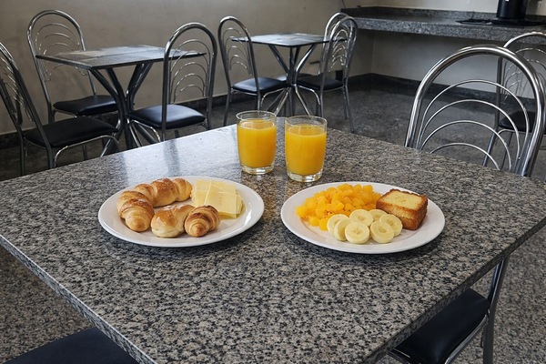 Gratis kontinental frukost varje dag