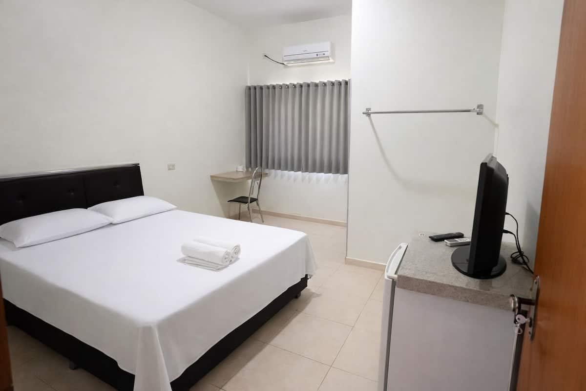 Standard Twin Room, 1 Double Bed | Laptop workspace, free WiFi
