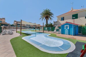Pool - Vacation Home 'La Marinera' with Shared Pool, Wi-Fi and Air Conditioning (Maspalomas)