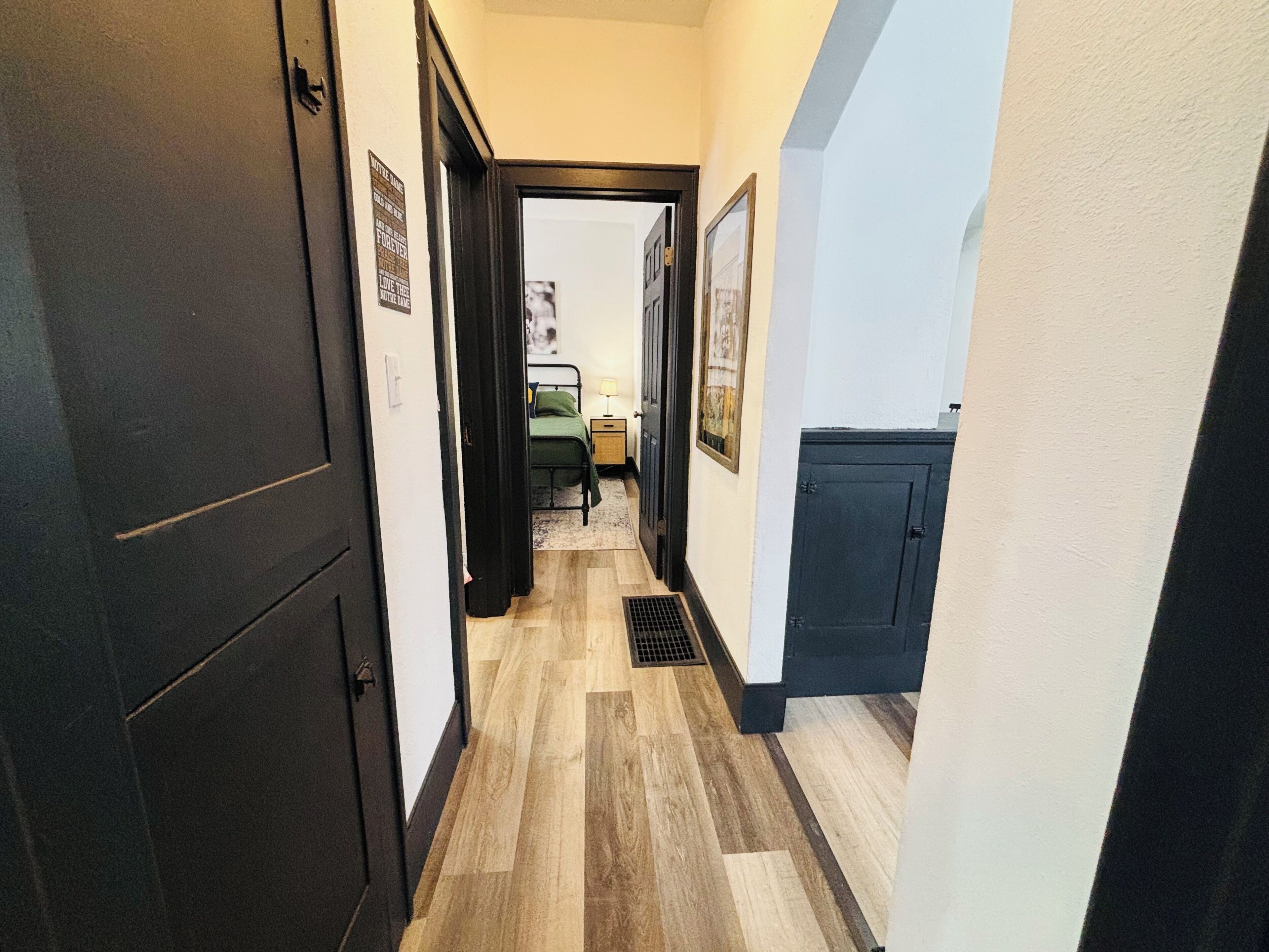 4 chambres, fer et planche à repasser, Wi-Fi, draps fournis