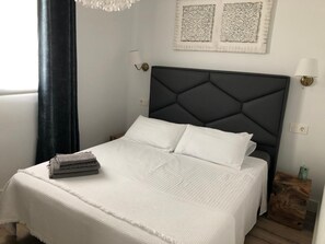 1 sovrum, strykjärn/strykbräda, wi-fi och sängkläder