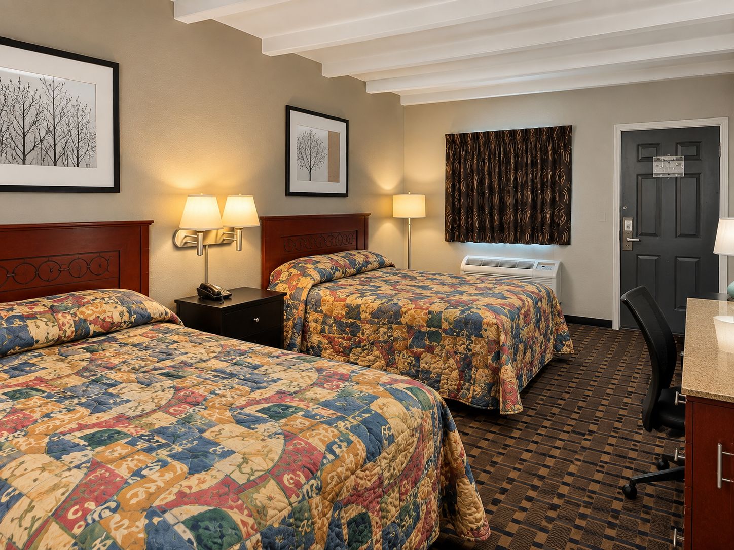 Standard Double Room | WiFi (free), bed sheets