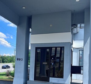 Fachada de la propiedad