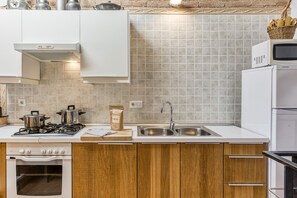 Fridge, microwave, coffee/tea maker