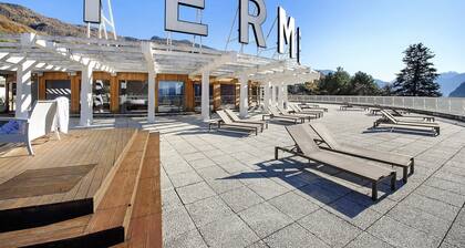 Appartement 'Solange Saint Vincent' avec vue sur les montagnes et balcon