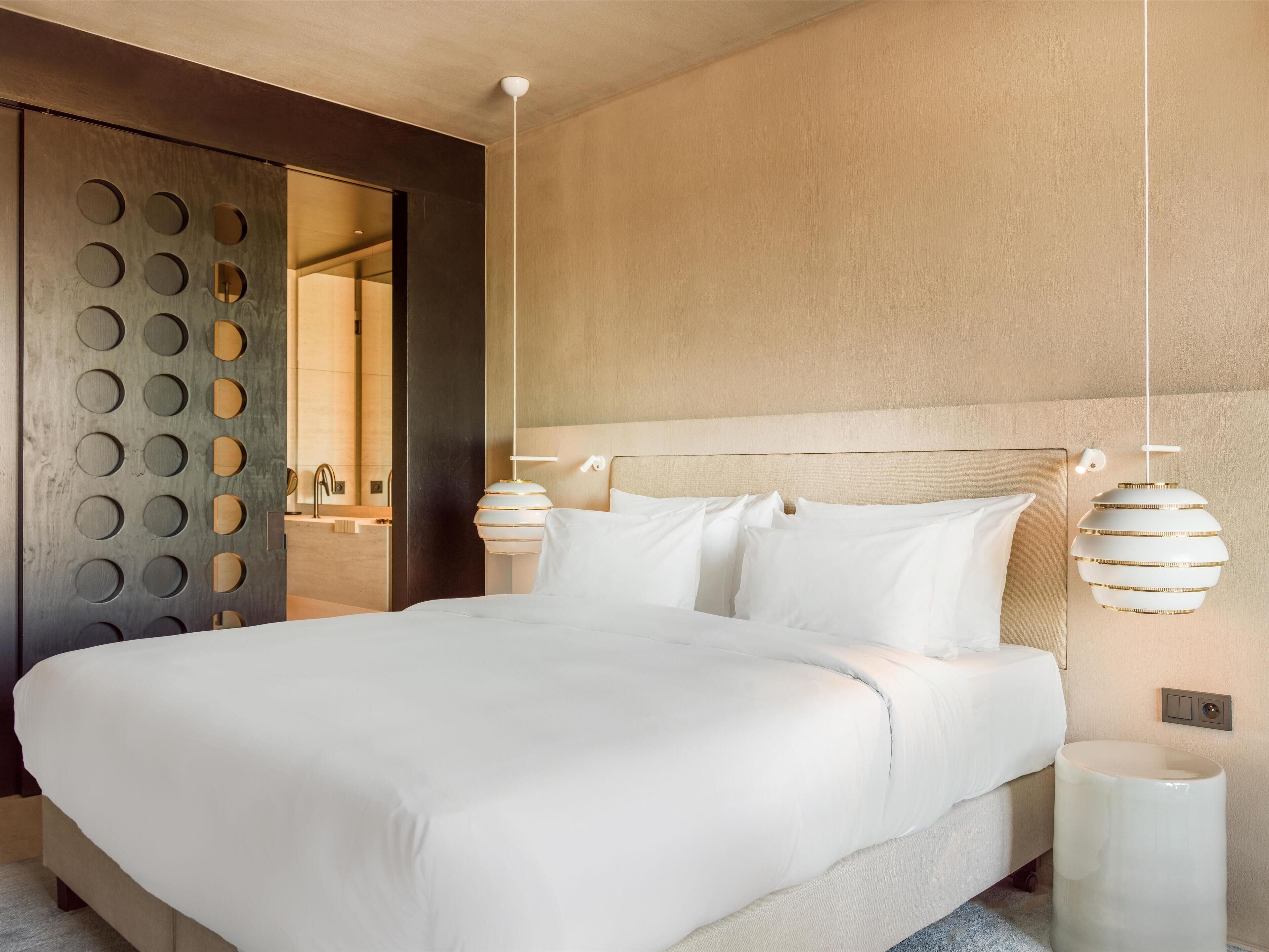 Minibar, in-room safe, desk, soundproofing