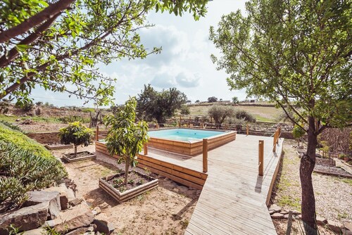 Country House 'Casa Das Colmeias' with Mountain View, Wi-Fi and Air Conditioning