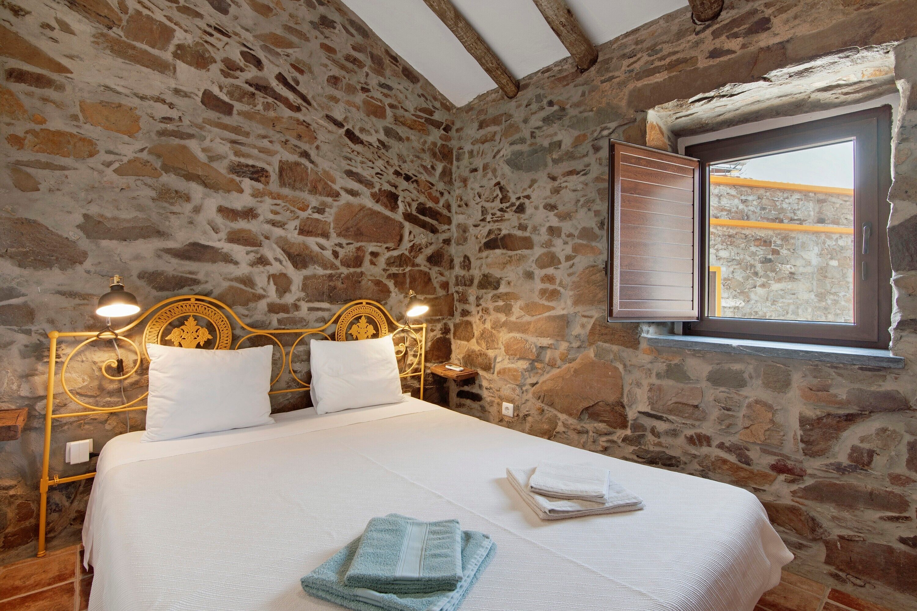 1 dormitori, wifi i roba de llit 