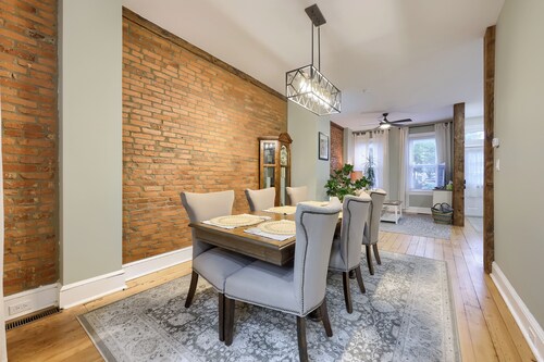 Charming Lancaster City Townhome, Quiet Street and Walkable Location