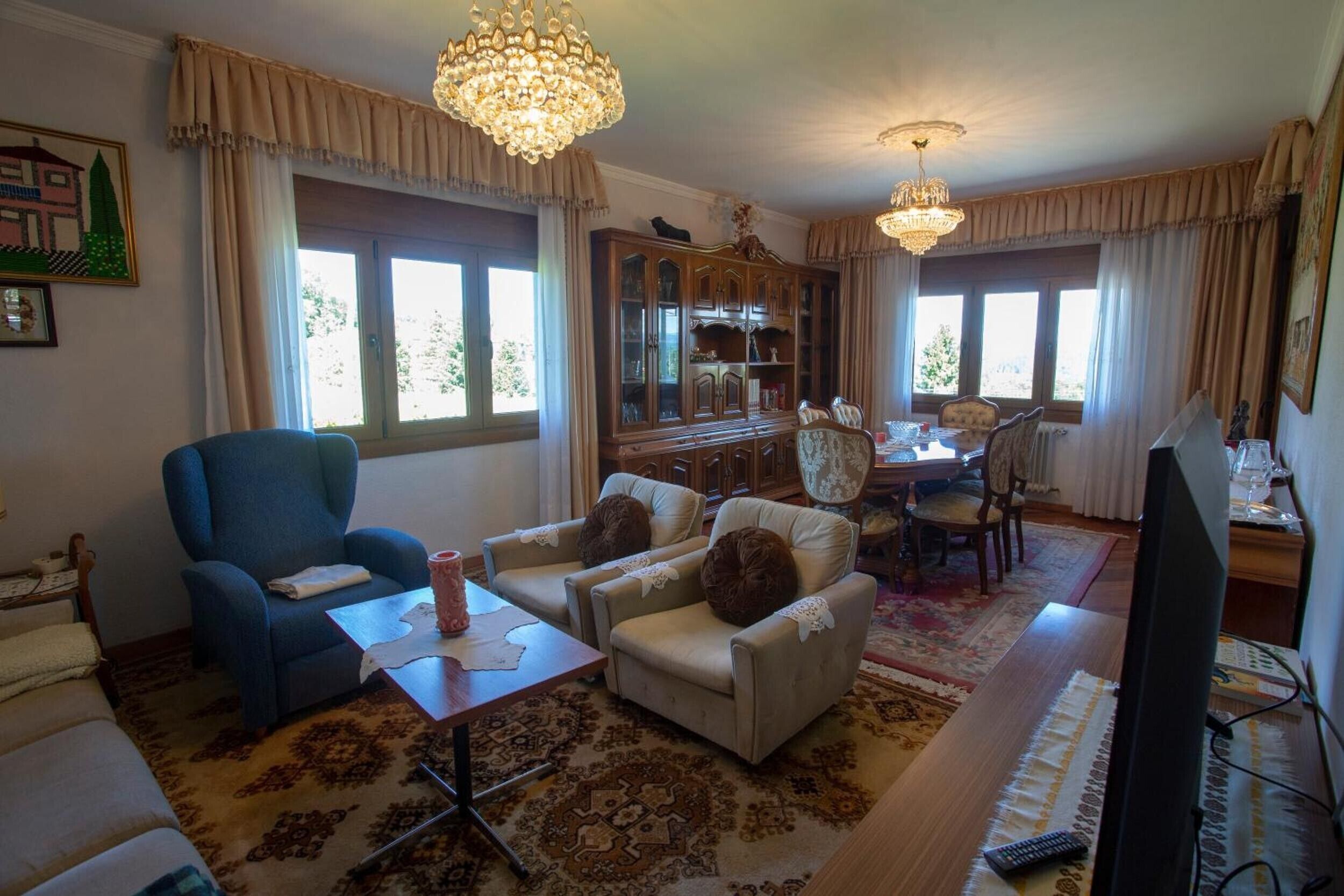 Villa With Private Pool, Mountain Views & Wi-fi In Pantón, Ribeira Sacra - Pantón