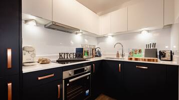 Luxury Apartment, Accessible, Private Bathroom | Private kitchen | Full-sized fridge, microwave