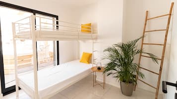 2 chambres, fer et planche Ă repasser, Wi-Fi, draps fournis