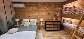 1 Schlafzimmer, Bügeleisen/Bügelbrett, Reisekinderbett, kostenloses WLAN