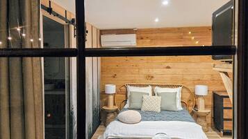 1 chambre, fer et planche à repasser, lit parapluie, Wi-Fi gratuit