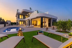 Outdoor pool - Dreamscape Villa by Fidalsa (Los Alcazares)