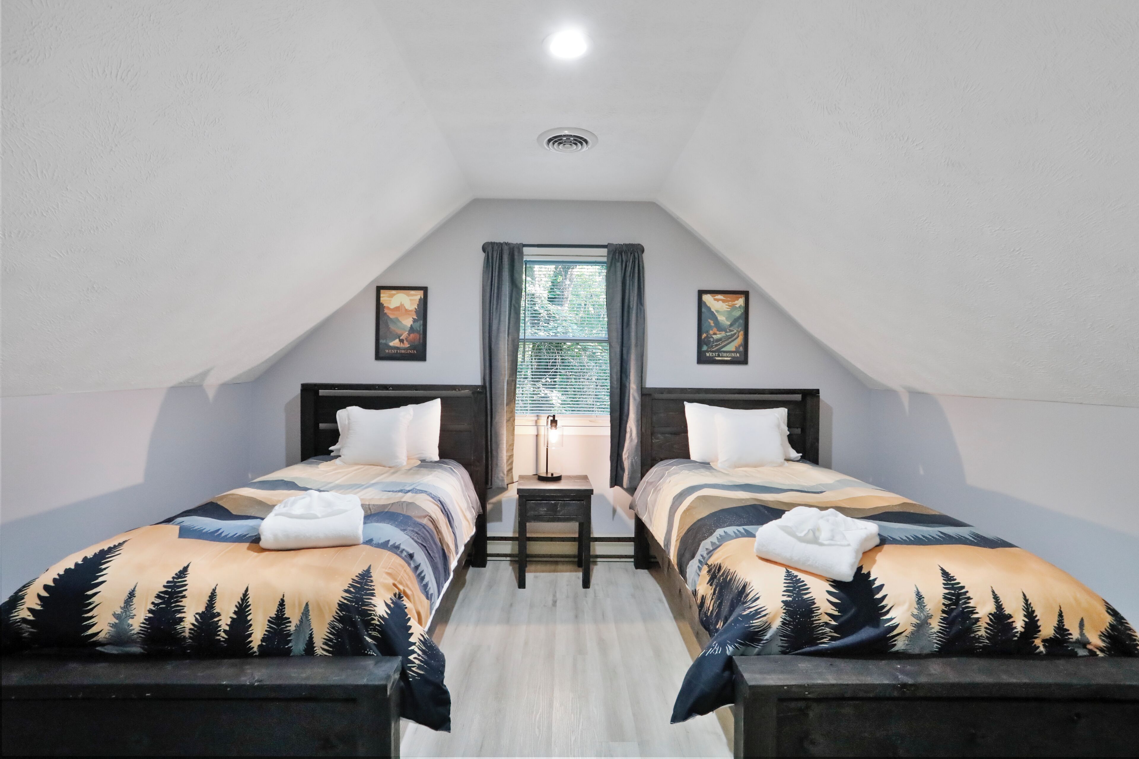 4 chambres, fer et planche à repasser, lit parapluie, Wi-Fi gratuit