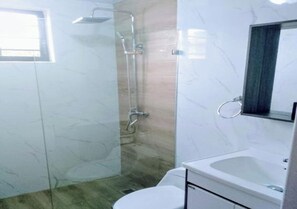 Bathroom - Hermoso Apartamento de Tres Habitaciones (Santo Domingo Este)