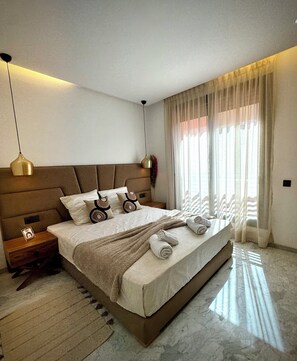 2 chambres, fer et planche à repasser, Wi-Fi, draps fournis