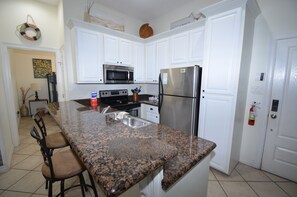 Mikrowelle, Ofen, Herdplatte, Geschirrspüler