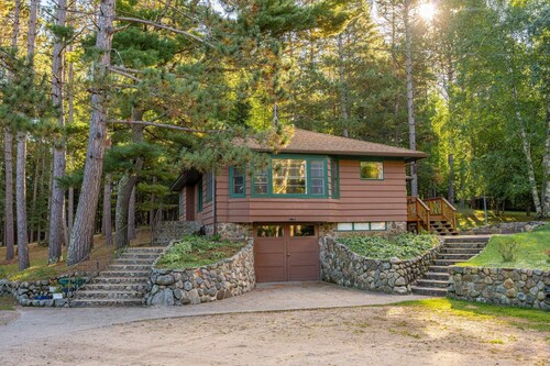 A Central Lakehouse for All-Season Adventures