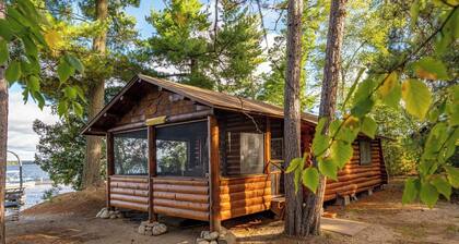A Romantic Lakeside Retreat with Stunning Dock Views