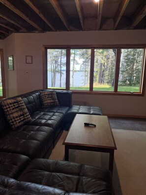 TV, fireplace, foosball - A Spacious Lake House with Private Dock (Orr)