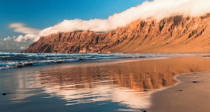 Home2Book Relaxing Ărzola Getaway with BBQ