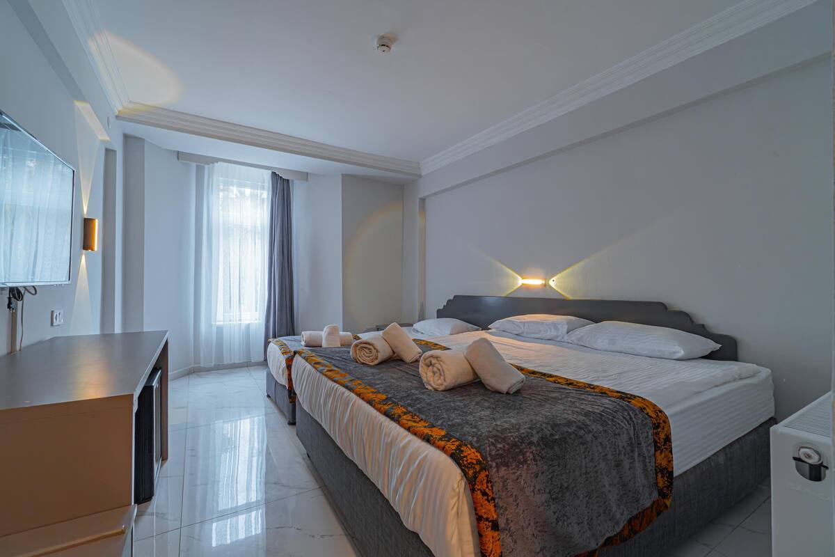 Phòng Tiêu chuẩn | Bộ đồ giường cao cấp, minibar, két bảo mật tại phòng 