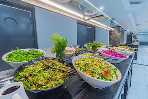 Buffet - May Thermal Pamukkale (Denizli)