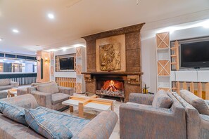 Lobby sitting area - May Thermal Pamukkale (Denizli)