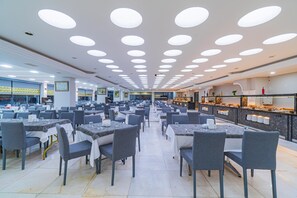 Déjeuner et souper servis sur place