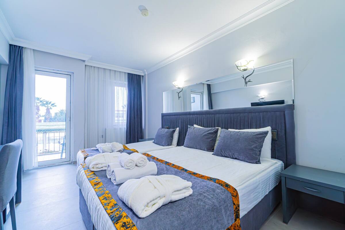 Phòng Tiêu chuẩn, lanai | Bộ đồ giường cao cấp, minibar, két bảo mật tại phòng 