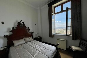 Fer et planche Ă repasser, Wi-Fi gratuit, draps fournis
